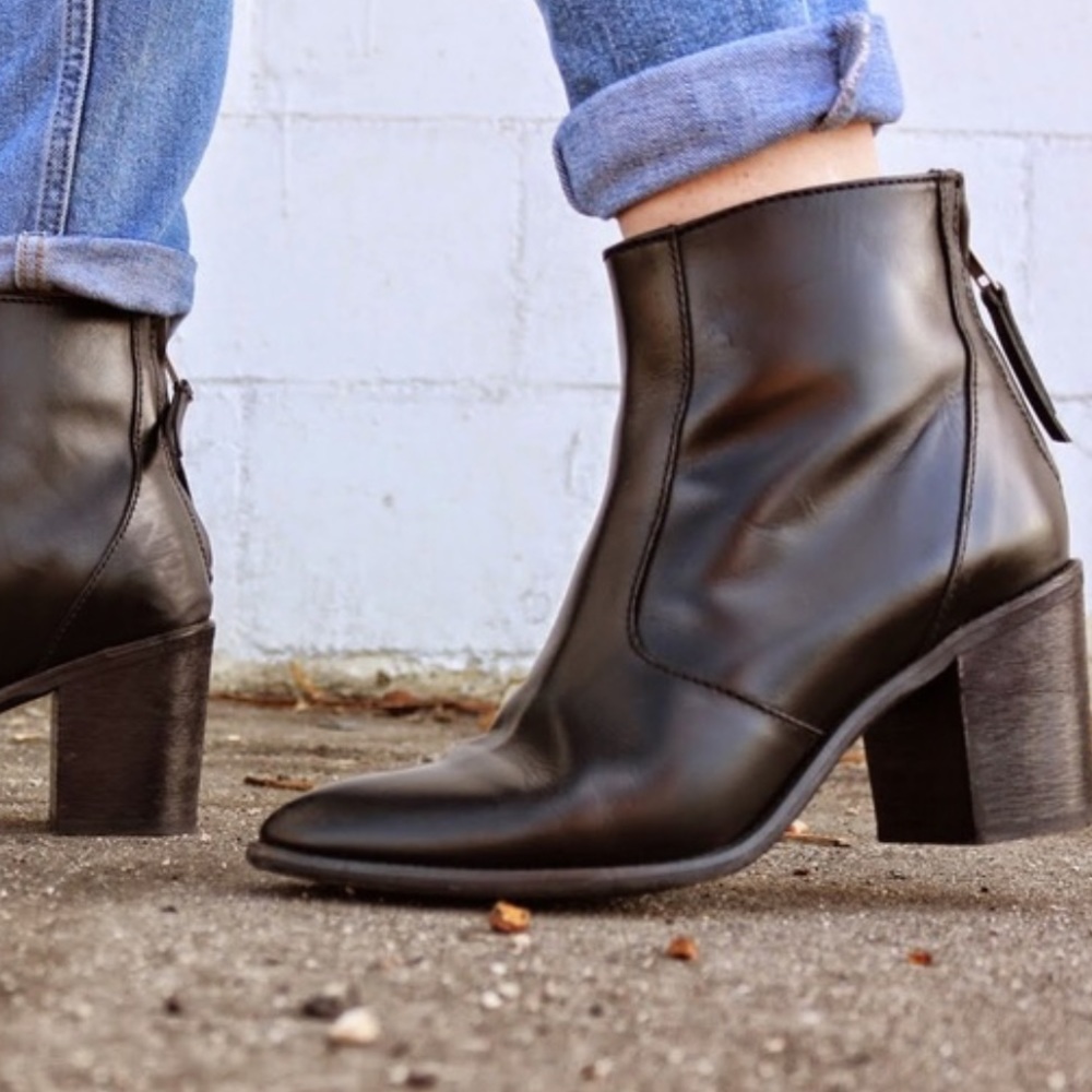 Madewell black leather Ames booties 8.5